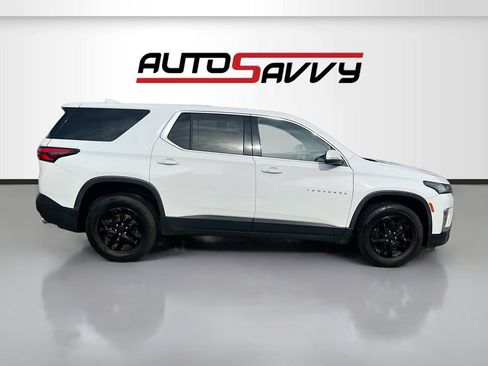 Used 2023 Chevrolet Traverse LS w/ Safety Package FWD image 8