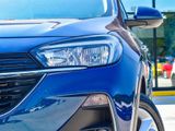 Used 2021 Buick Encore GX Preferred image 4