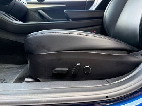 Used 2021 Tesla Model 3 Standard Range image 25