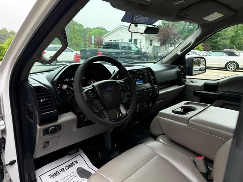 Used 2017 Ford F150 XL w/ Equipment Group 101A Mid RWD image 18