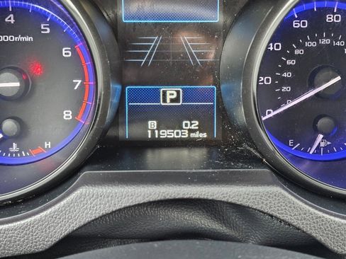 Used 2017 Subaru Outback 2.5i Limited AWD/4WD image 4