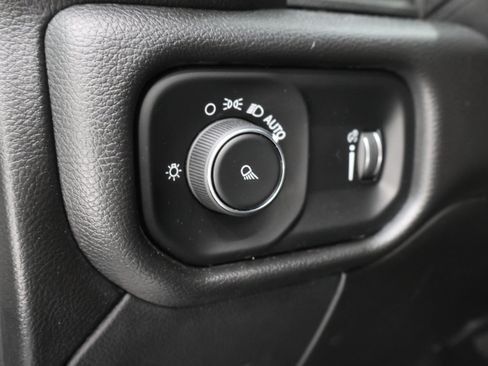 Used 2022 RAM 2500 Tradesman AWD/4WD image 38