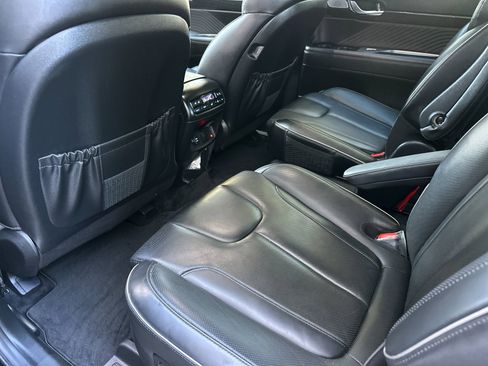 Used 2024 Hyundai Palisade Calligraphy image 13