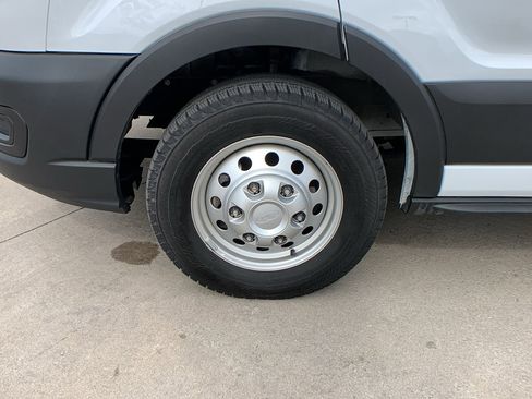 Used 2023 Ford Transit 250 148 High Roof AWD image 9