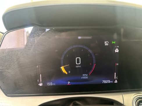 Used 2025 Chevrolet Trax LT w/ Driver Confidence Package FWD image 26