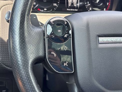 Used 2018 Land Rover Range Rover Velar S AWD/4WD image 18
