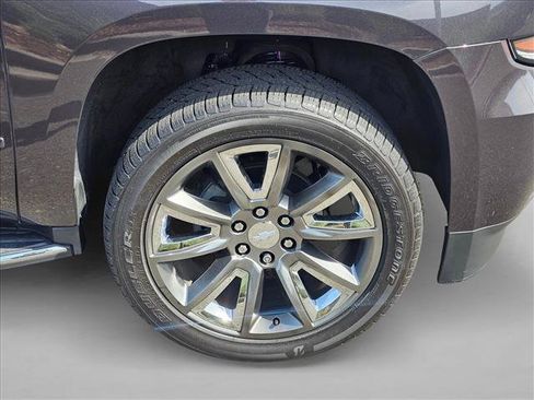 Used 2018 Chevrolet Tahoe Premier AWD/4WD image 9