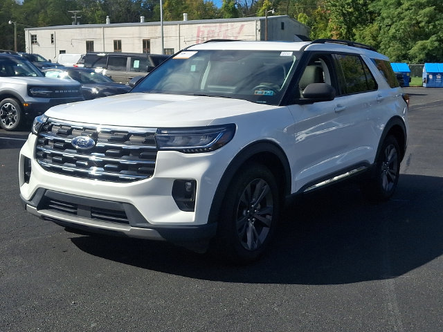 Used 2025 Ford Explorer Active w/ Active Comfort Package AWD/4WD image 6