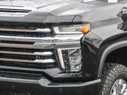Used 2022 Chevrolet Silverado 3500 High Country image 8