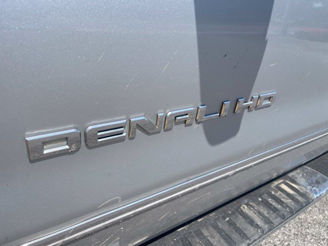Used 2018 GMC Sierra 2500 Denali w/ Duramax Plus Package AWD/4WD image 5