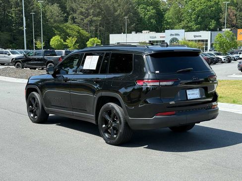 Used 2023 Jeep Grand Cherokee L Laredo AWD/4WD image 3