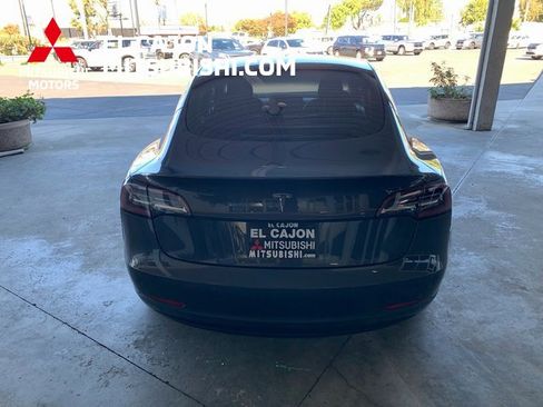 Used 2018 Tesla Model 3 Long Range image 4