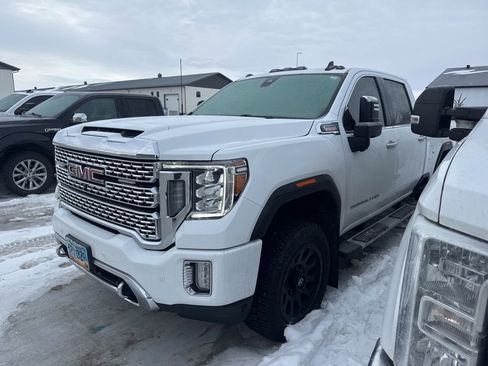 Used 2023 GMC Sierra 2500 Denali image 3