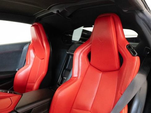 Used 2021 Chevrolet Corvette Stingray Preferred Cpe w/ Z51 Performance Package RWD image 9