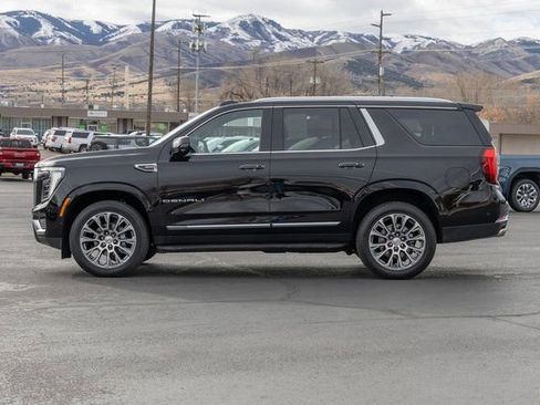 Used 2025 GMC Yukon Denali image 3