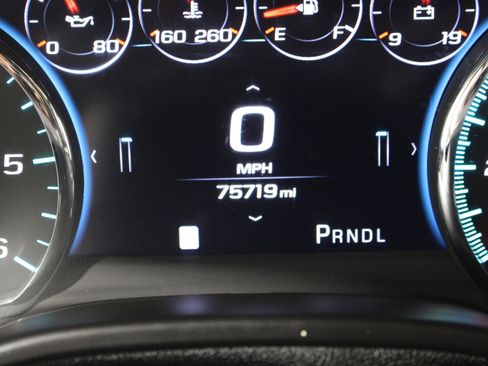 Used 2018 GMC Yukon Denali w/ Open Road Package AWD/4WD image 15