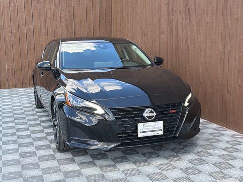 Used 2026 Nissan Altima 2.5 SR FWD image 10