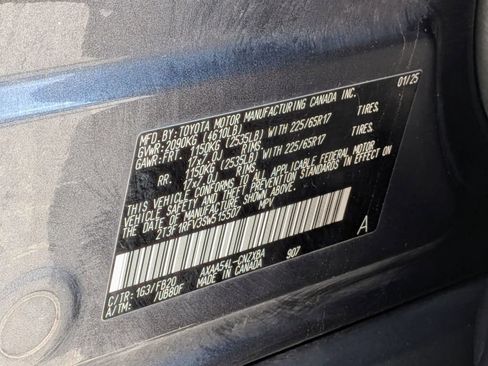 Used 2025 Toyota RAV4 LE AWD/4WD image 31