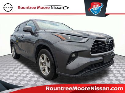 Used 2022 Toyota Highlander LE