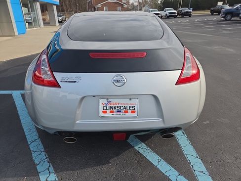 Used 2020 Nissan 370Z image 7