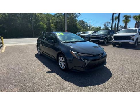 Used 2024 Toyota Corolla LE FWD image 8