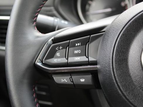 Certified 2023 MAZDA CX-5 Carbon Edition image 17