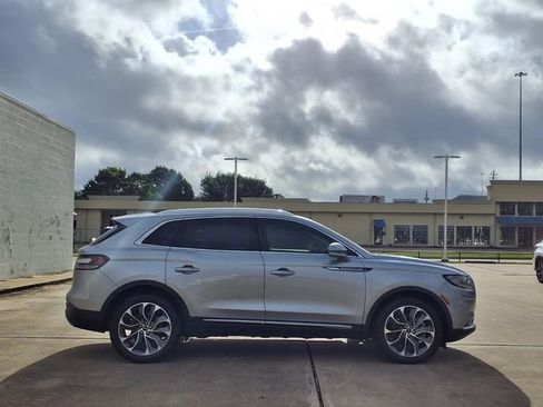 Certified 2023 Lincoln Nautilus Reserve w/ Equipment Group 201A FWD image 21