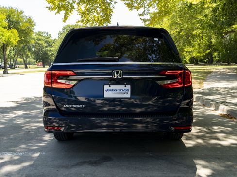 Used 2024 Honda Odyssey EX-L image 8