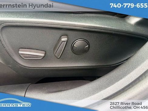 Used 2022 Ford Escape SEL w/ Technology Package image 16