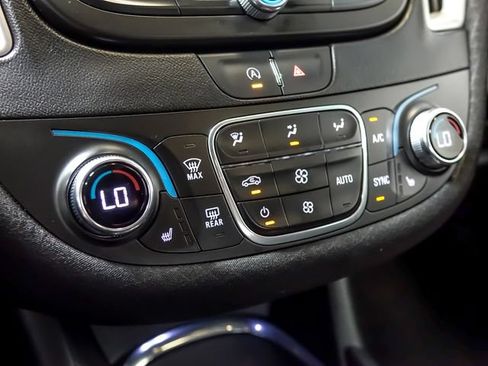 Used 2024 Chevrolet Malibu LT FWD image 23