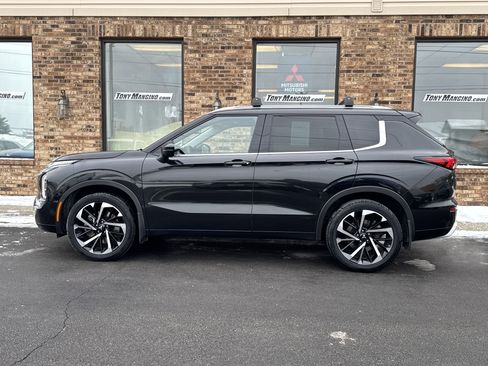 Used 2022 Mitsubishi Outlander SEL image 2