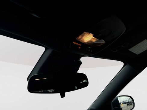 Certified 2024 Chevrolet Trax RS w/ Driver Confidence Package image 34