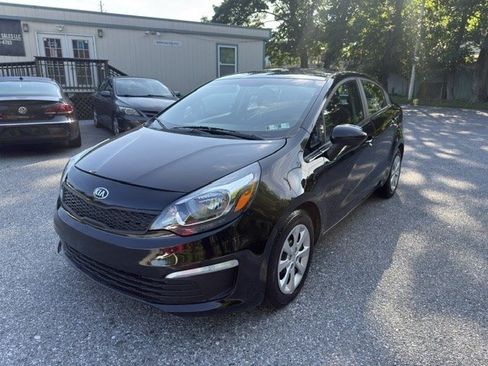 Used 2017 Kia Rio LX w/ Power Package FWD image 1