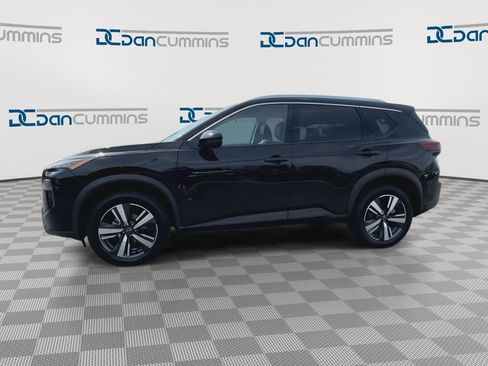 Used 2024 Nissan Rogue SL AWD/4WD image 5