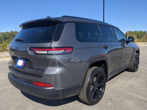 New 2025 Jeep Grand Cherokee L Limited w/ Black Appearance Package image 23