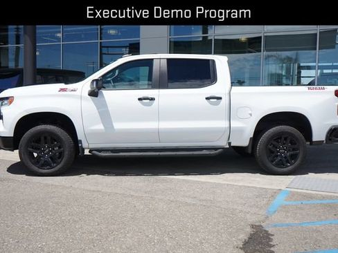 Used 2026 Chevrolet Silverado 1500 LT Trail Boss w/ LT Trail Boss Premium Package AWD/4WD image 5