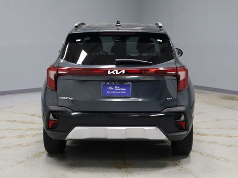 Used 2024 Kia Seltos S AWD/4WD image 11