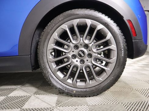 Certified 2025 MINI Cooper S image 28