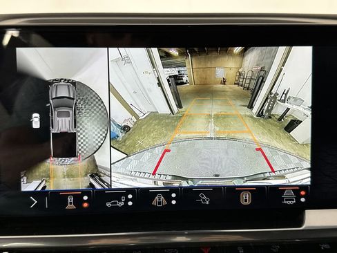 New 2025 GMC Sierra 1500 Elevation w/ Elevation Premium Package image 30