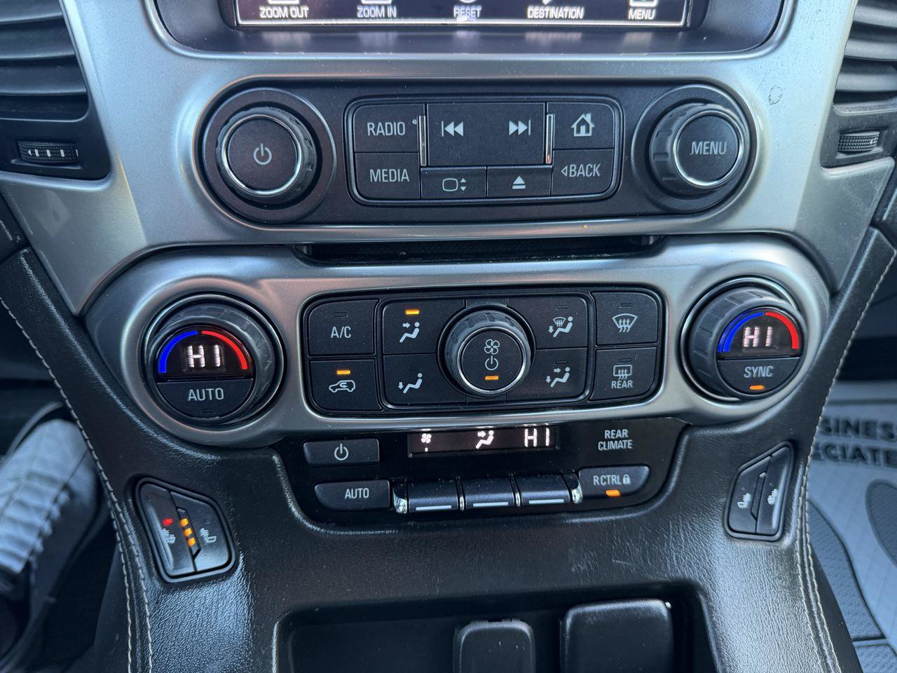 Used 2019 Chevrolet Tahoe LT AWD/4WD image 17