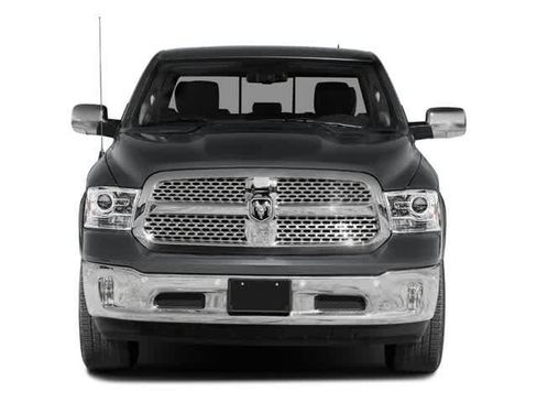 Used 2017 RAM 1500 Laramie w/ Convenience Group AWD/4WD image 4