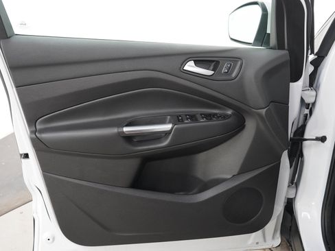 Used 2018 Ford Escape SE w/ Ford Safe & Smart Package AWD/4WD image 20