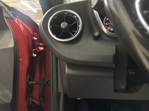 Used 2017 Chevrolet Camaro LT image 18