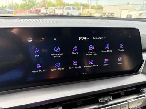 Used 2025 Kia Telluride S FWD image 17