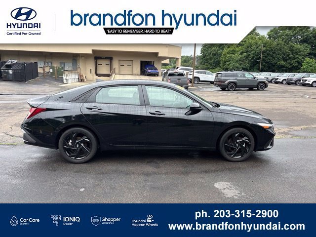 Certified 2026 Hyundai Elantra Sport w/ Cargo Package FWD image 7