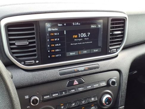 Used 2020 Kia Sportage LX FWD image 23