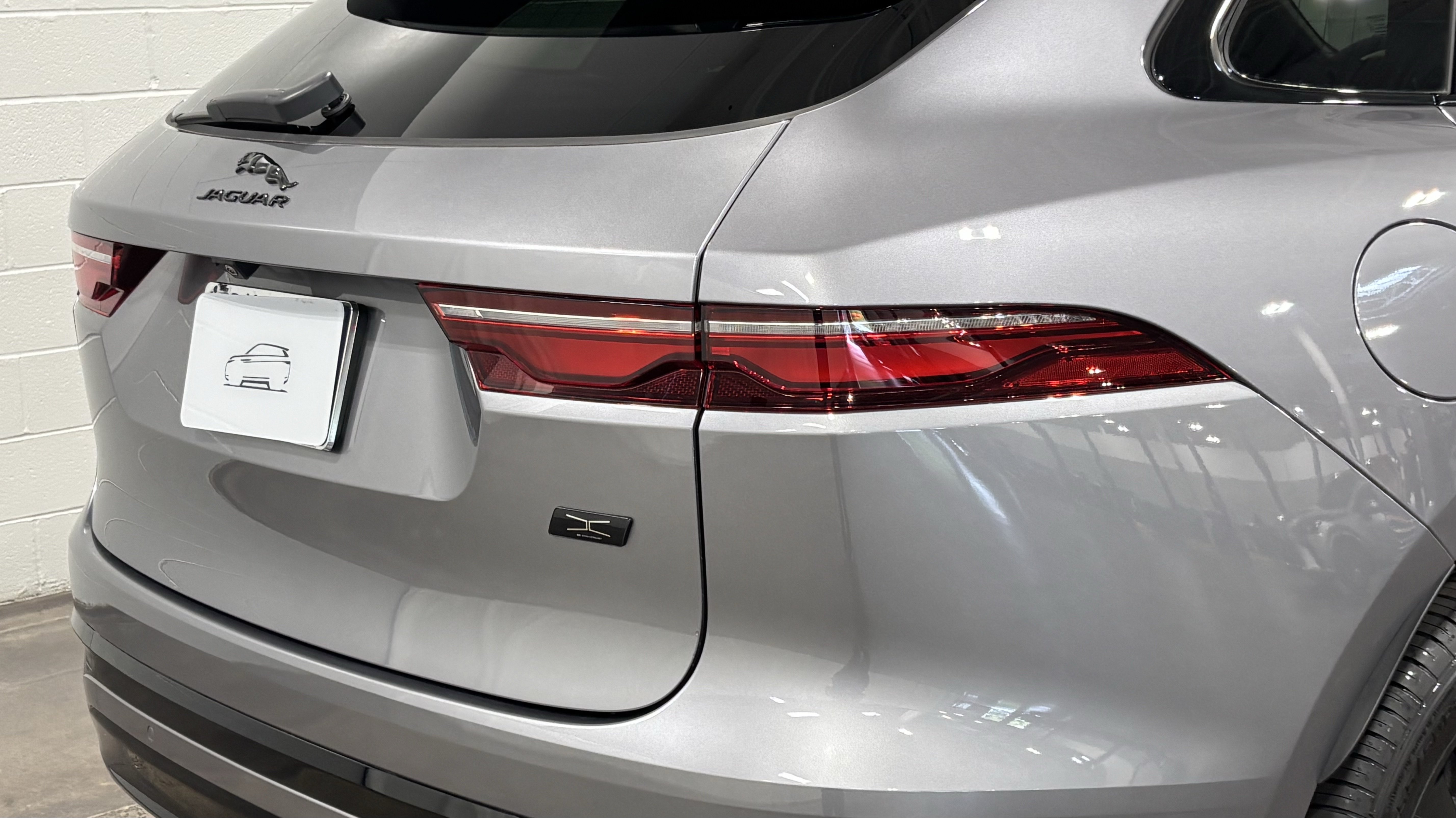 New 2026 Jaguar F-PACE R-Dynamic S AWD/4WD image 18