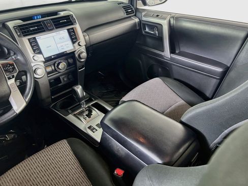 Used 2021 Toyota 4Runner SR5 AWD/4WD image 21