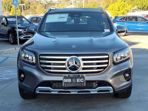 New 2026 Mercedes-Benz GLB 250 4MATIC image 2