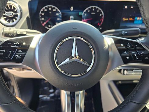 Used 2026 Mercedes-Benz GLA 250 image 24